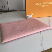 $50.00 USD Louis Vuitton AAA Quality Wallets #902132