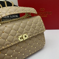 $108.00 USD Valentino AAA Quality Messenger Bags For Women #902226