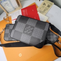 $85.00 USD Louis Vuitton AAA Man Messenger Bags #904736