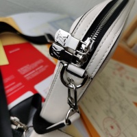 $85.00 USD Louis Vuitton AAA Man Messenger Bags #904738