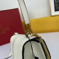 $98.00 USD Valentino AAA Quality Messenger Bags For Women #904931