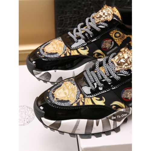 Replica Versace Casual Shoes For Men #906829 $82.00 USD for Wholesale