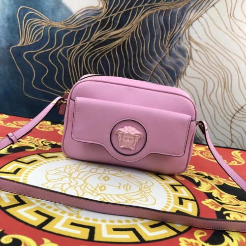 Versace AAA Quality Messenger Bags For Women #907318