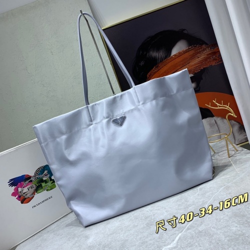 Prada AAA Quality Handbags For Women #907356