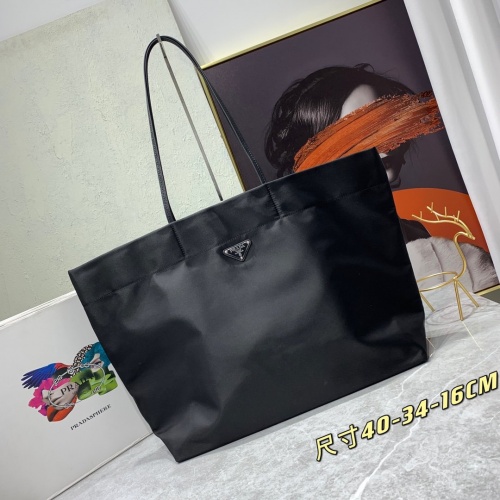 Prada AAA Quality Handbags For Women #907358