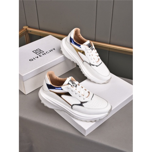 Givenchy Casual Shoes For Men #907660