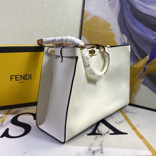 Replica Fendi AAA Quality Handbags For Women #907789 $135.00 USD for Wholesale