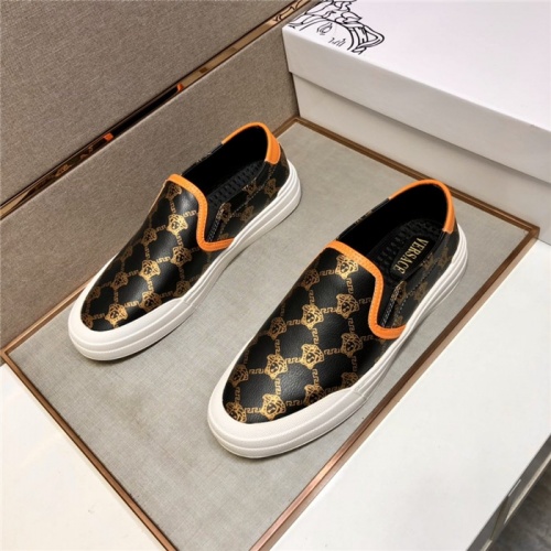 Versace Casual Shoes For Men #907969