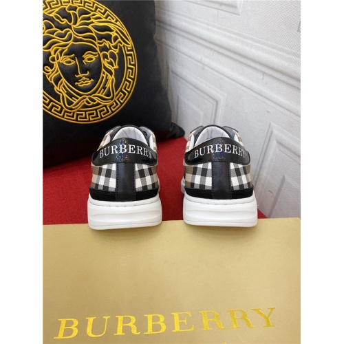Replica Burberry Casual Shoes For Men #907985 $72.00 USD for Wholesale