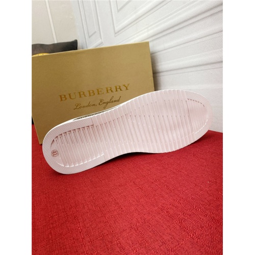 Replica Burberry Casual Shoes For Men #907987 $72.00 USD for Wholesale