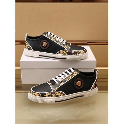 Replica Versace Casual Shoes For Men #908651 $80.00 USD for Wholesale