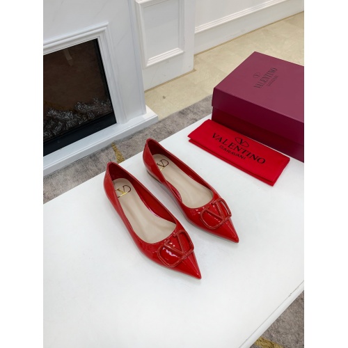 Valentino Flat Shoes For Women #909035 $82.00 USD, Wholesale Replica Valentino Flat Shoes