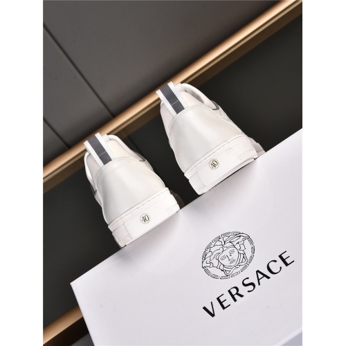 Replica Versace Casual Shoes For Men #909722 $76.00 USD for Wholesale