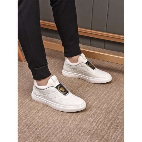 Replica Versace Casual Shoes For Men #909722 $76.00 USD for Wholesale