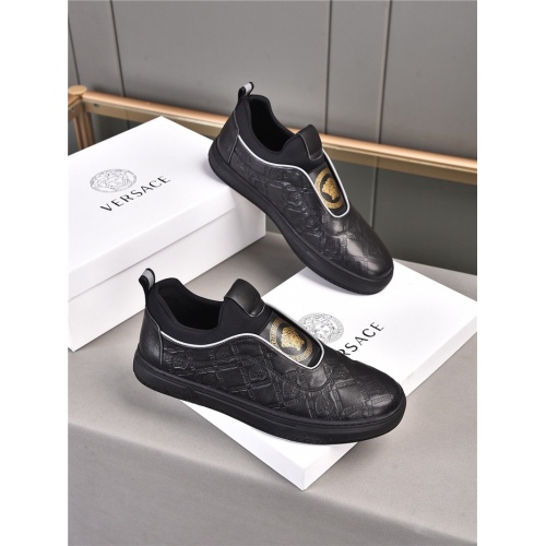 Versace Casual Shoes For Men #909723 $76.00 USD, Wholesale Replica Versace Casual Shoes