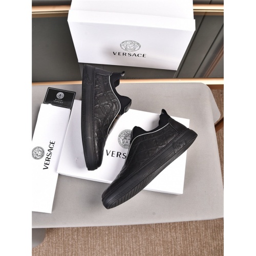 Replica Versace Casual Shoes For Men #909723 $76.00 USD for Wholesale