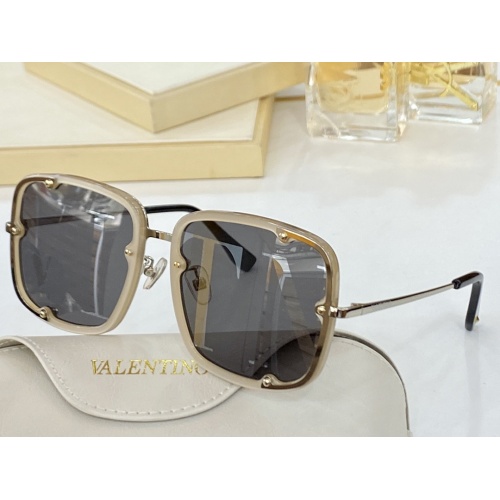 Valentino AAA Quality Sunglasses #909885 $60.00 USD, Wholesale Replica Valentino AAA Quality Sunglasses