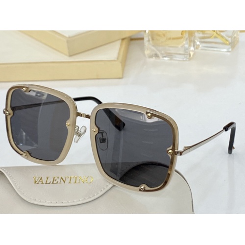 Valentino AAA Quality Sunglasses #909887 $60.00 USD, Wholesale Replica Valentino AAA Quality Sunglasses
