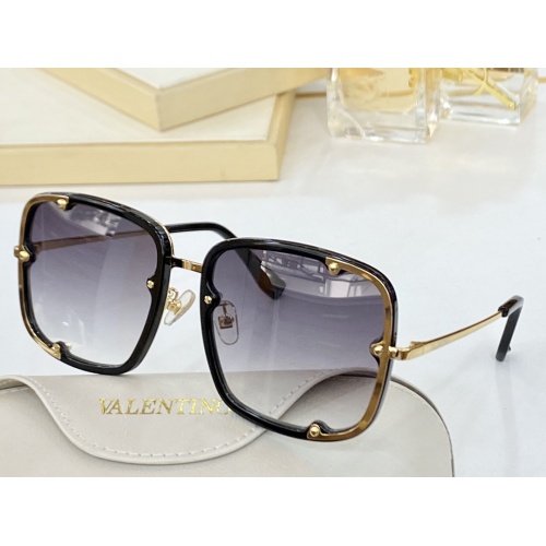 Valentino AAA Quality Sunglasses #909888 $60.00 USD, Wholesale Replica Valentino AAA Quality Sunglasses