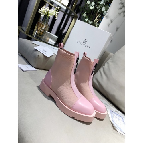 Givenchy Boots For Women #910036