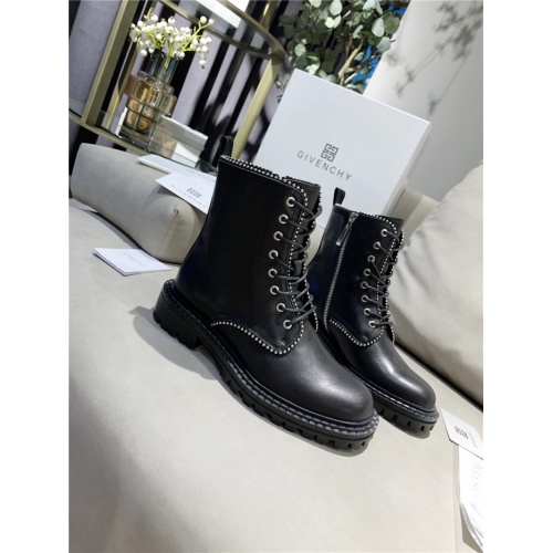 Givenchy Boots For Women #910048