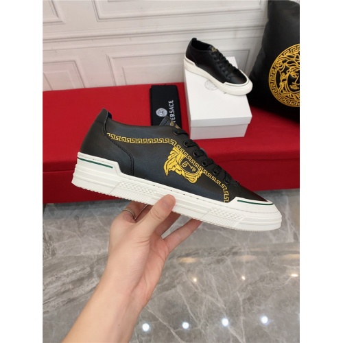 Replica Versace Casual Shoes For Men #910124 $72.00 USD for Wholesale