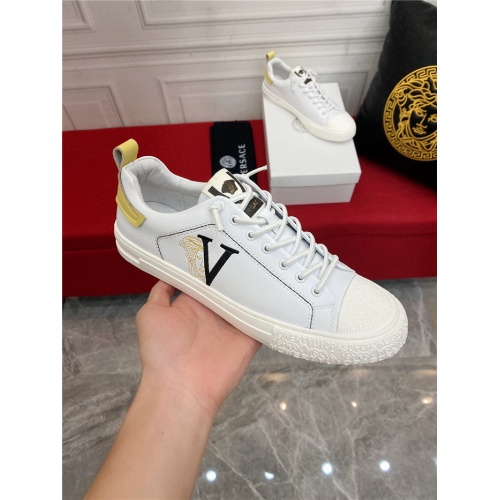 Replica Versace Casual Shoes For Men #910125 $72.00 USD for Wholesale