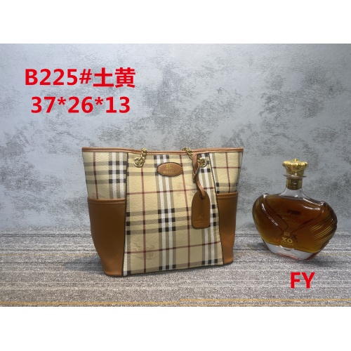 Burberry New Handbags For Women #910732 $33.00 USD, Wholesale Replica Burberry New Handbags