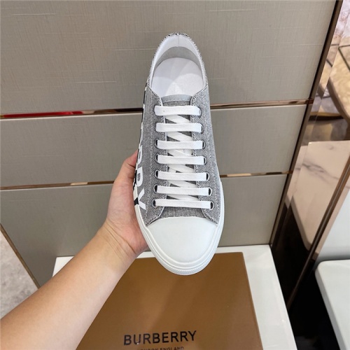Replica Burberry Casual Shoes For Men #910866 $80.00 USD for Wholesale