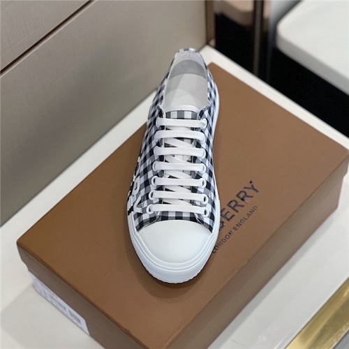 Replica Burberry Casual Shoes For Men #910870 $80.00 USD for Wholesale