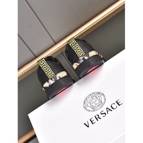 Replica Versace Casual Shoes For Men #911270 $72.00 USD for Wholesale