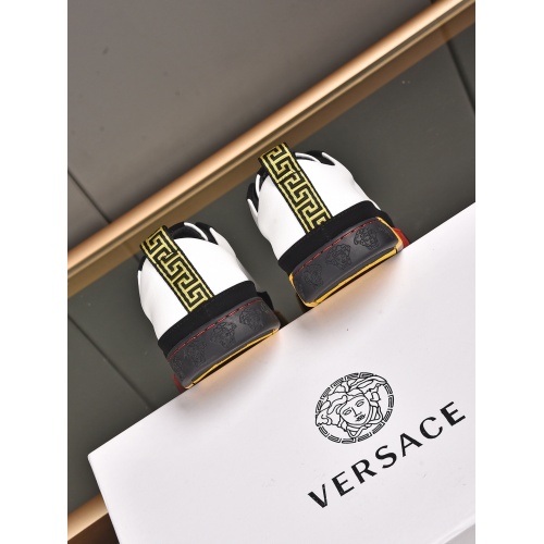 Replica Versace Casual Shoes For Men #911273 $72.00 USD for Wholesale