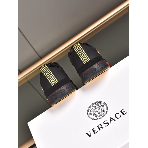 Replica Versace Casual Shoes For Men #911274 $72.00 USD for Wholesale