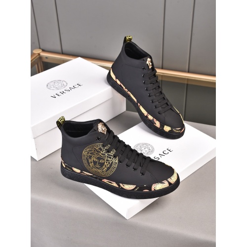 Versace High Tops Shoes For Men #911276