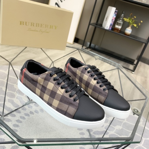 Burberry Casual Shoes For Men #911301