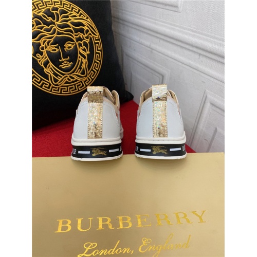 Replica Burberry Casual Shoes For Men #911681 $72.00 USD for Wholesale