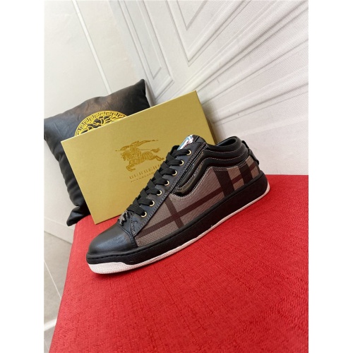 Replica Burberry Casual Shoes For Men #911685 $80.00 USD for Wholesale