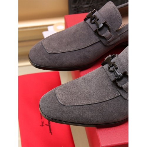 Replica Salvatore Ferragamo Leather Shoes For Men #911704 $118.00 USD for Wholesale