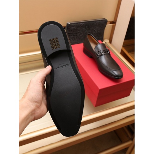 Replica Salvatore Ferragamo Leather Shoes For Men #911707 $118.00 USD for Wholesale
