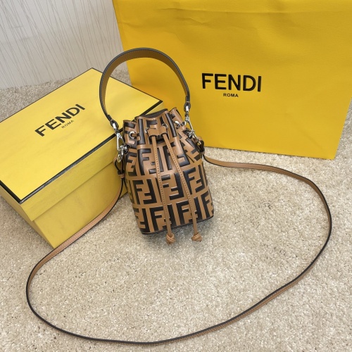 Fendi AAA Messenger Bags For Women #912837 $125.00 USD, Wholesale Replica Fendi AAA Messenger Bags