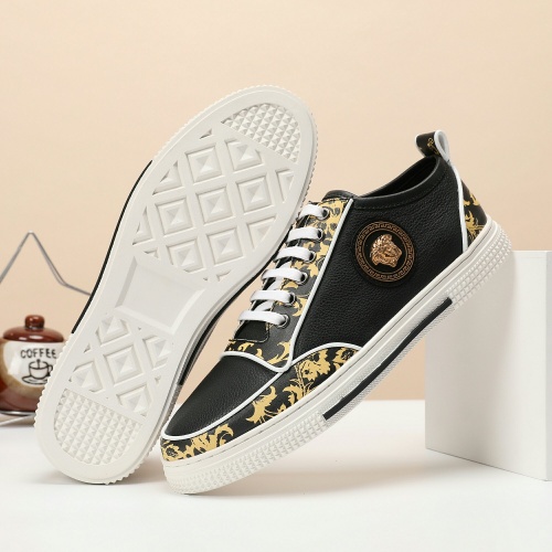 Replica Versace Casual Shoes For Men #913152 $72.00 USD for Wholesale
