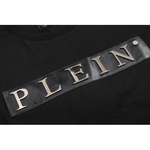 Replica Philipp Plein PP T-Shirts Short Sleeved For Men #913324 $28.00 USD for Wholesale