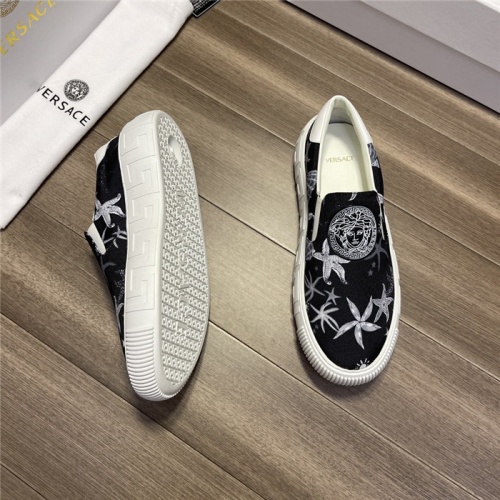 Replica Versace Casual Shoes For Men #913791 $64.00 USD for Wholesale