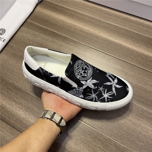 Replica Versace Casual Shoes For Men #913791 $64.00 USD for Wholesale