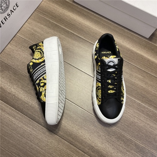 Replica Versace Casual Shoes For Men #913796 $68.00 USD for Wholesale