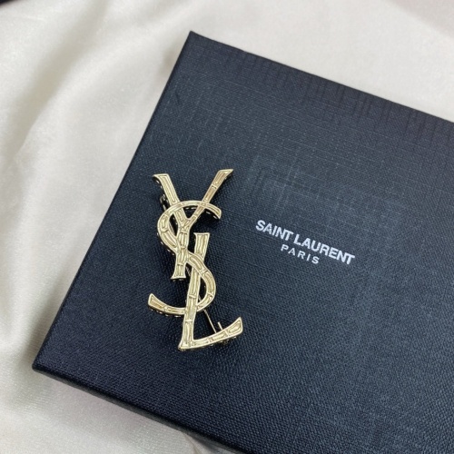 Yves Saint Laurent Brooches #913905 $27.00 USD, Wholesale Replica Yves Saint Laurent Brooches