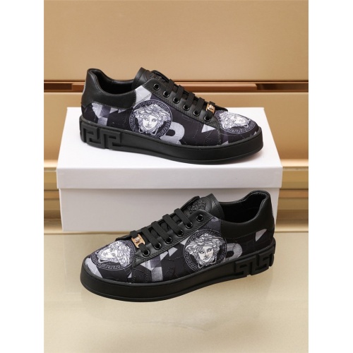 Replica Versace Casual Shoes For Men #914227 $80.00 USD for Wholesale