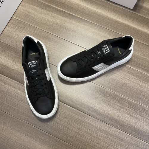 Replica Versace Casual Shoes For Men #914245 $72.00 USD for Wholesale