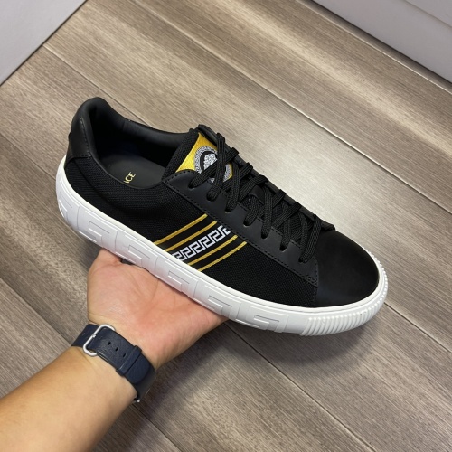 Replica Versace Casual Shoes For Men #914249 $68.00 USD for Wholesale