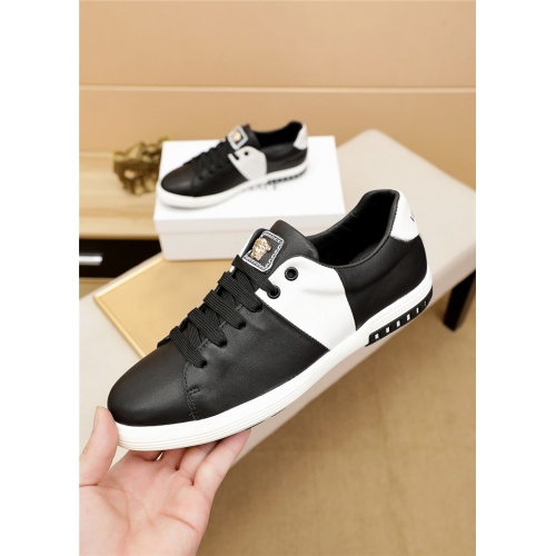 Replica Versace Casual Shoes For Men #914971 $72.00 USD for Wholesale